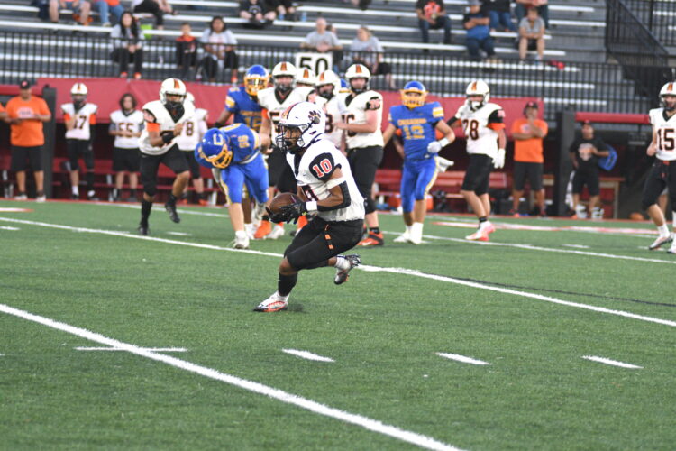 Wellsville gets in the win column News, Sports, Jobs Morning Journal